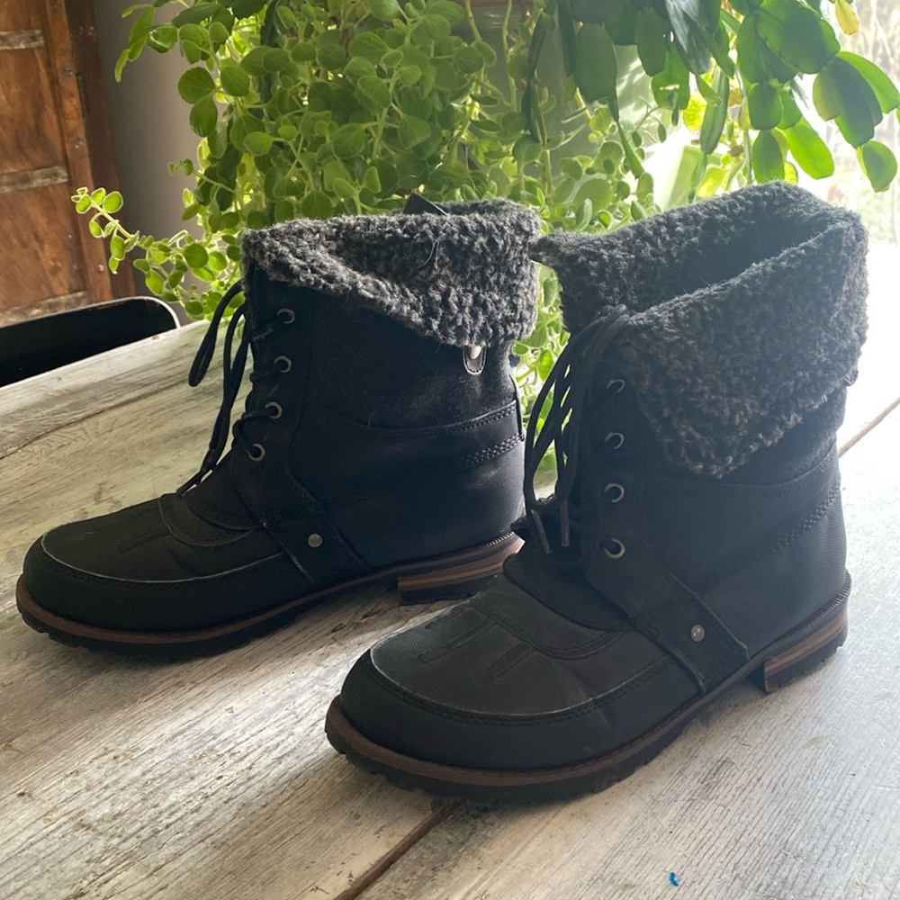 Rock and Candy winter rain boots size 8 black